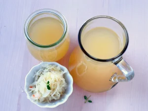 fresh sauerkraut juice