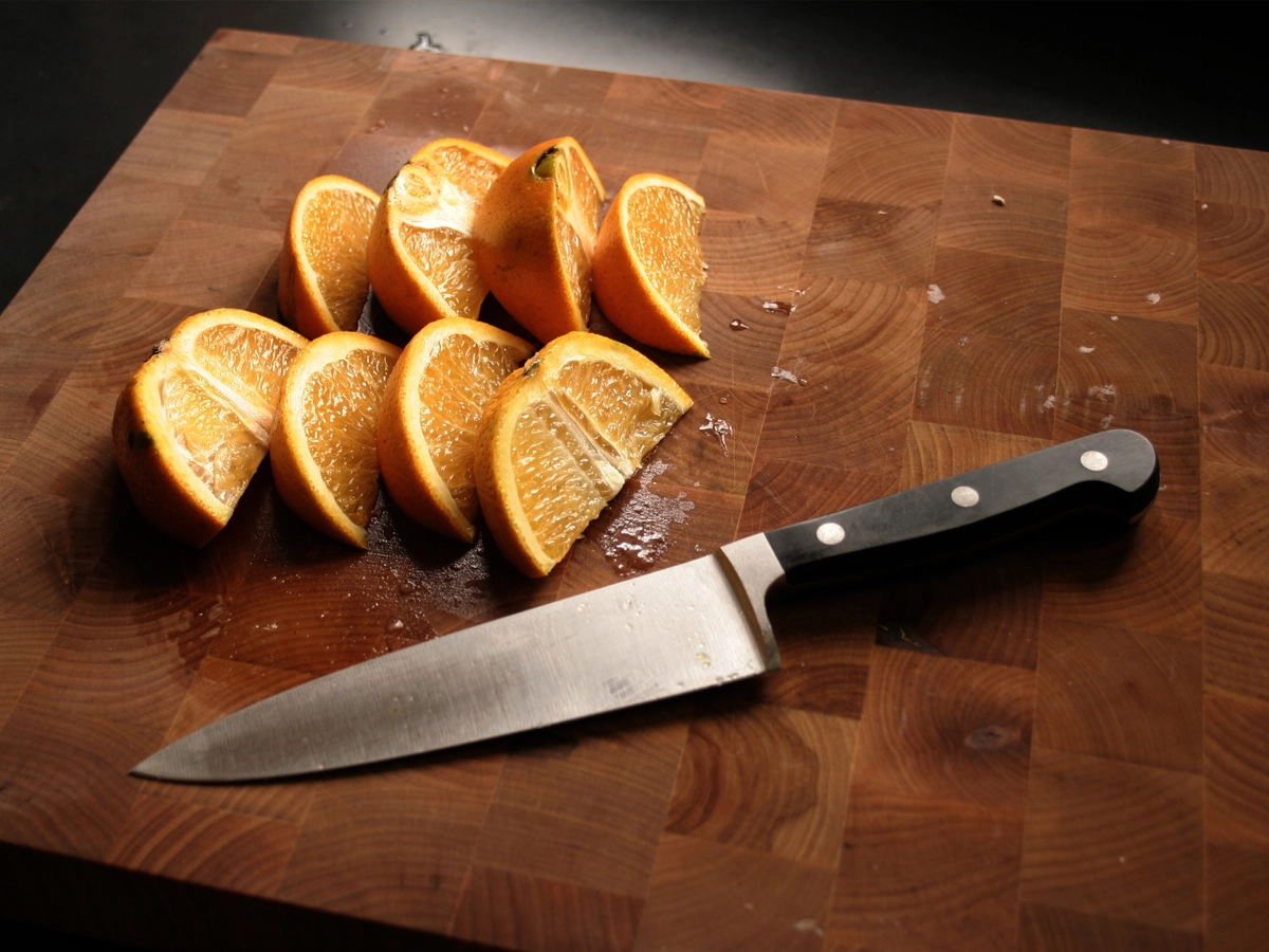 slice-organic-oranges-for-fermented-oj-recipe