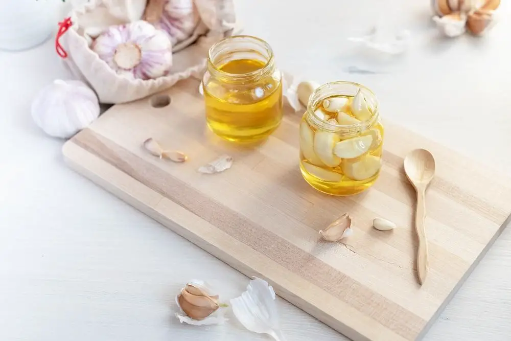 garlic dissolved in honey