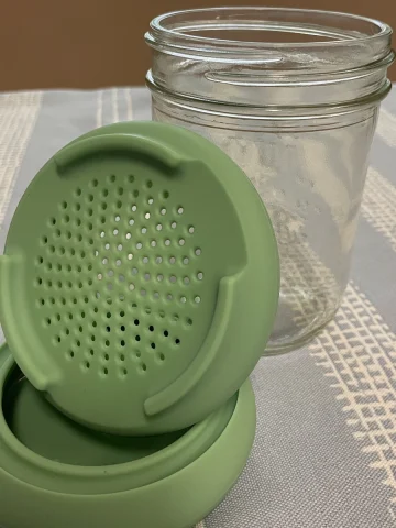 sprout huggers silicone lid review