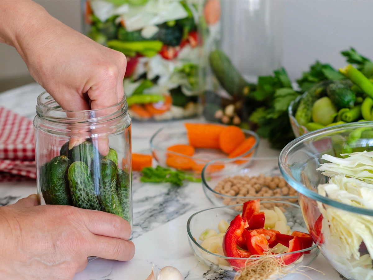 is it safe to ferment vegetables and foods in plastic